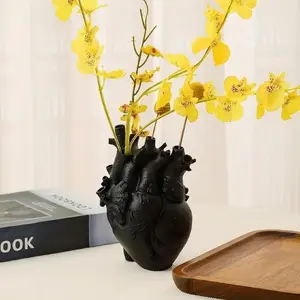 Creative Heart Shaped Resin Vase, 1 Count Simulated Heart Design Vase, Desktop Decoration for Home Living Room Bedroom Dining Room, Ornaments