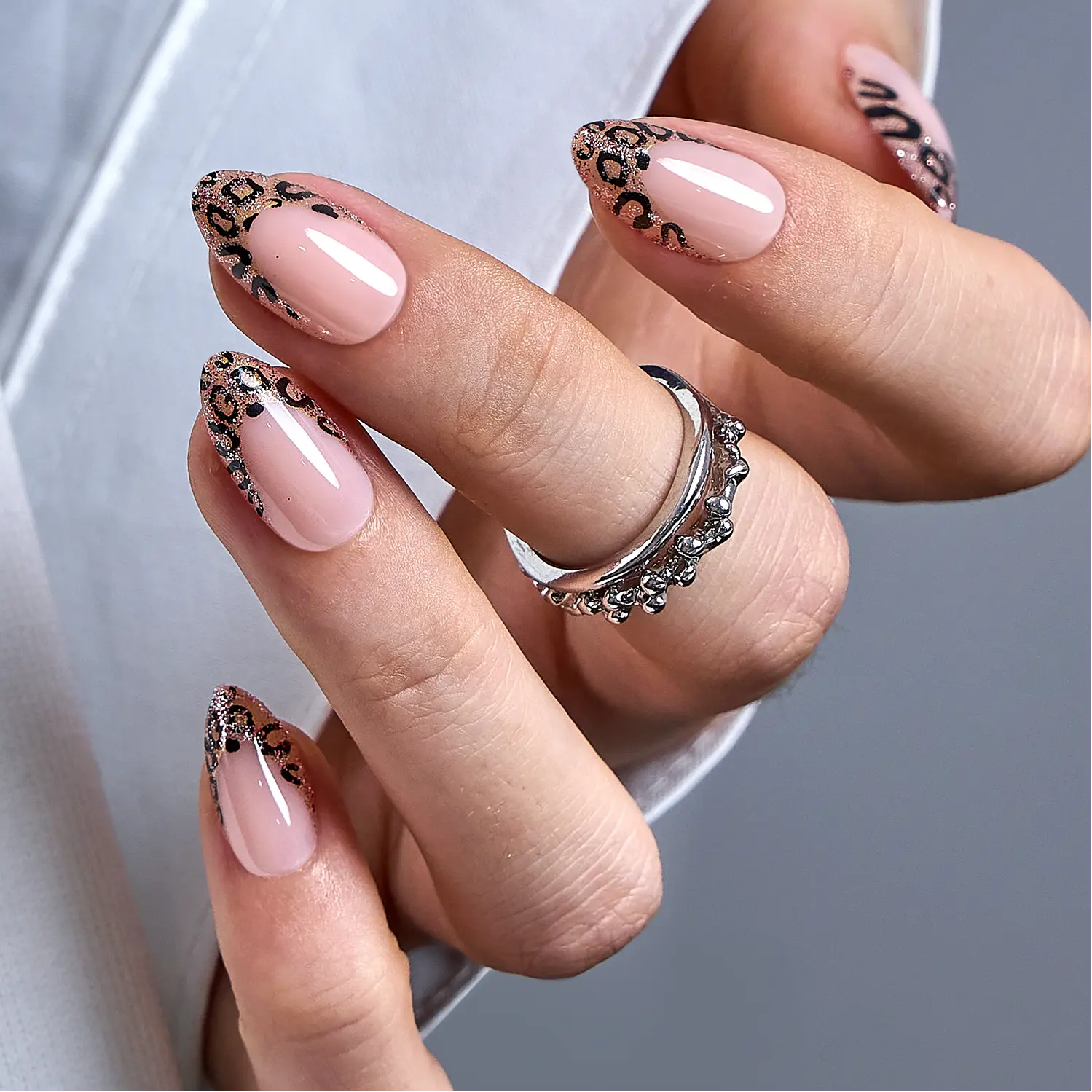 Curvlife medium almond french Gel Press On Nails leopard nude glossy shiny Nail Art 2 Week Wear