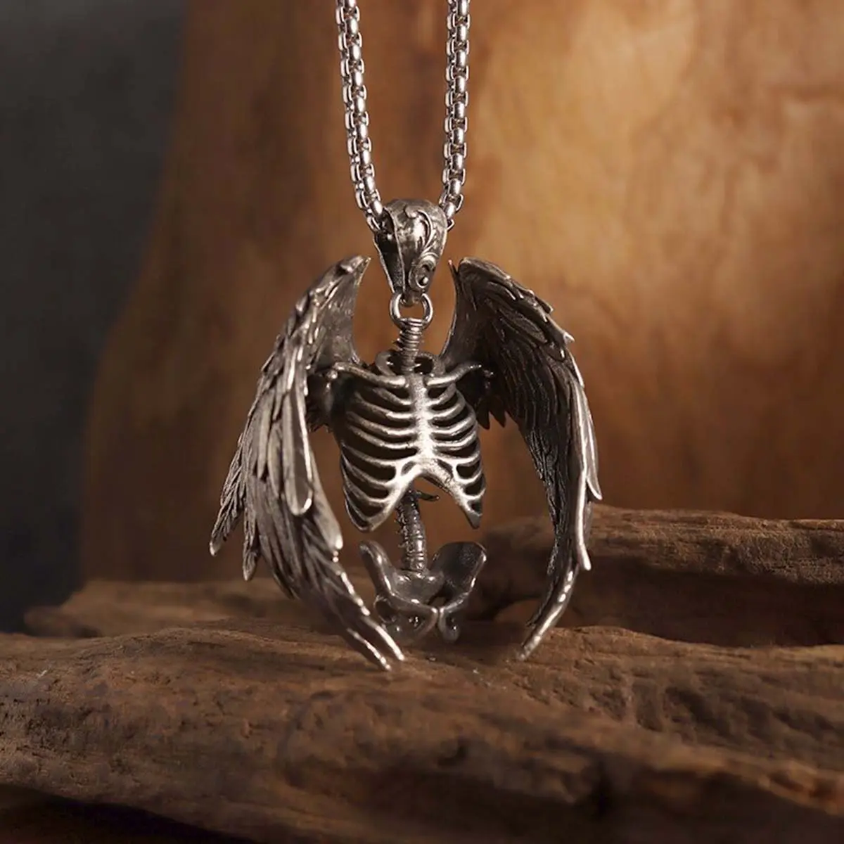 [Halloween gift] Sternum skull bone wings necklace retro style design sweater chain punk street fashion necklace