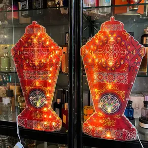 Red Fanoos Hang Up