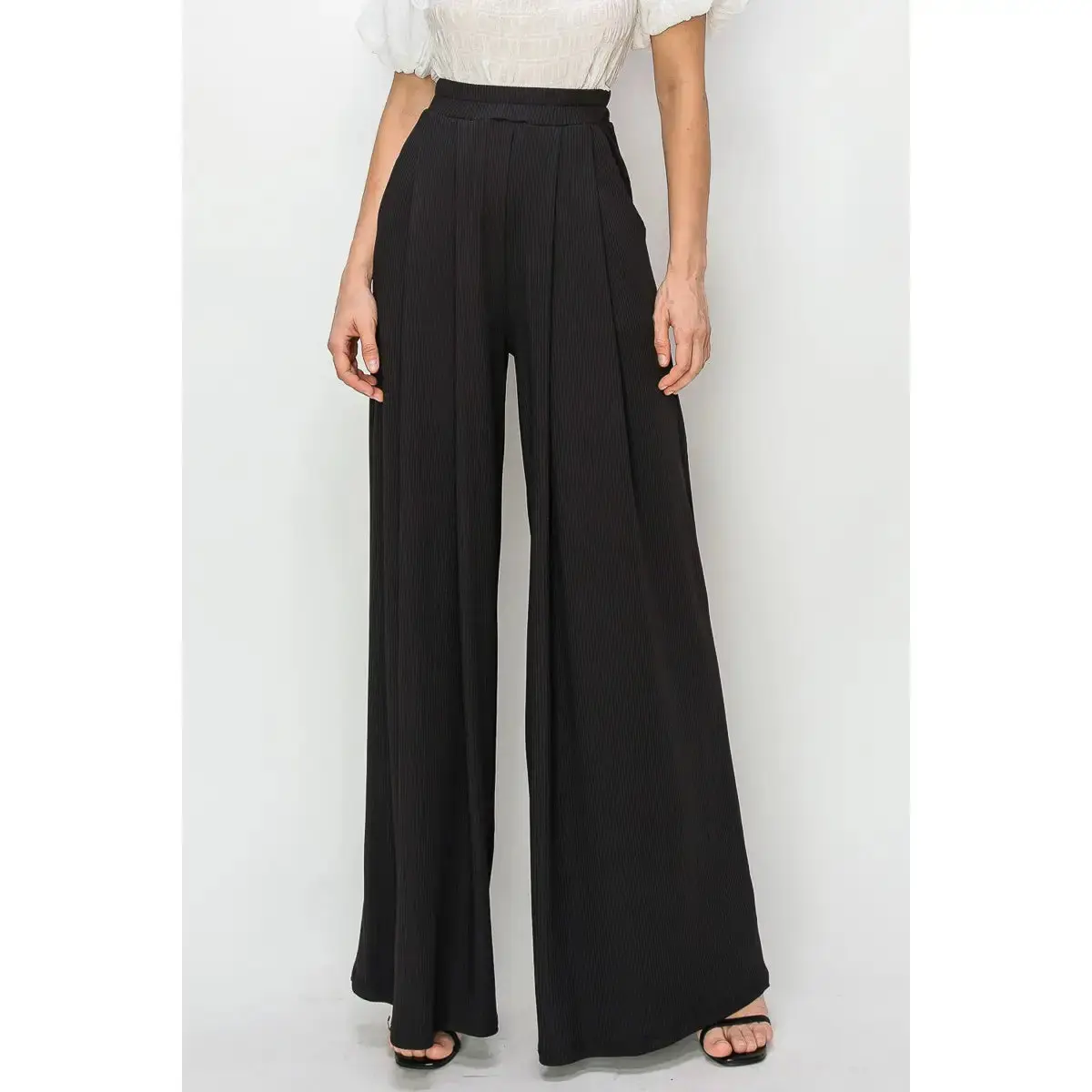 Women's High-Waisted Black Seamless Pleated Dress Trousers - Smooth Spandex Blend Bottom with Pockets, Suitable for Cocktails, Pairable with Bodysuit or Blouse, Aesthetic, Fitted