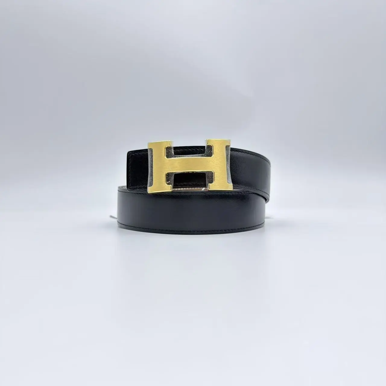 Pre-owned HERMES Gold toned Buckle & Double sided Black and Brown Leather Belt 32mm Q610
