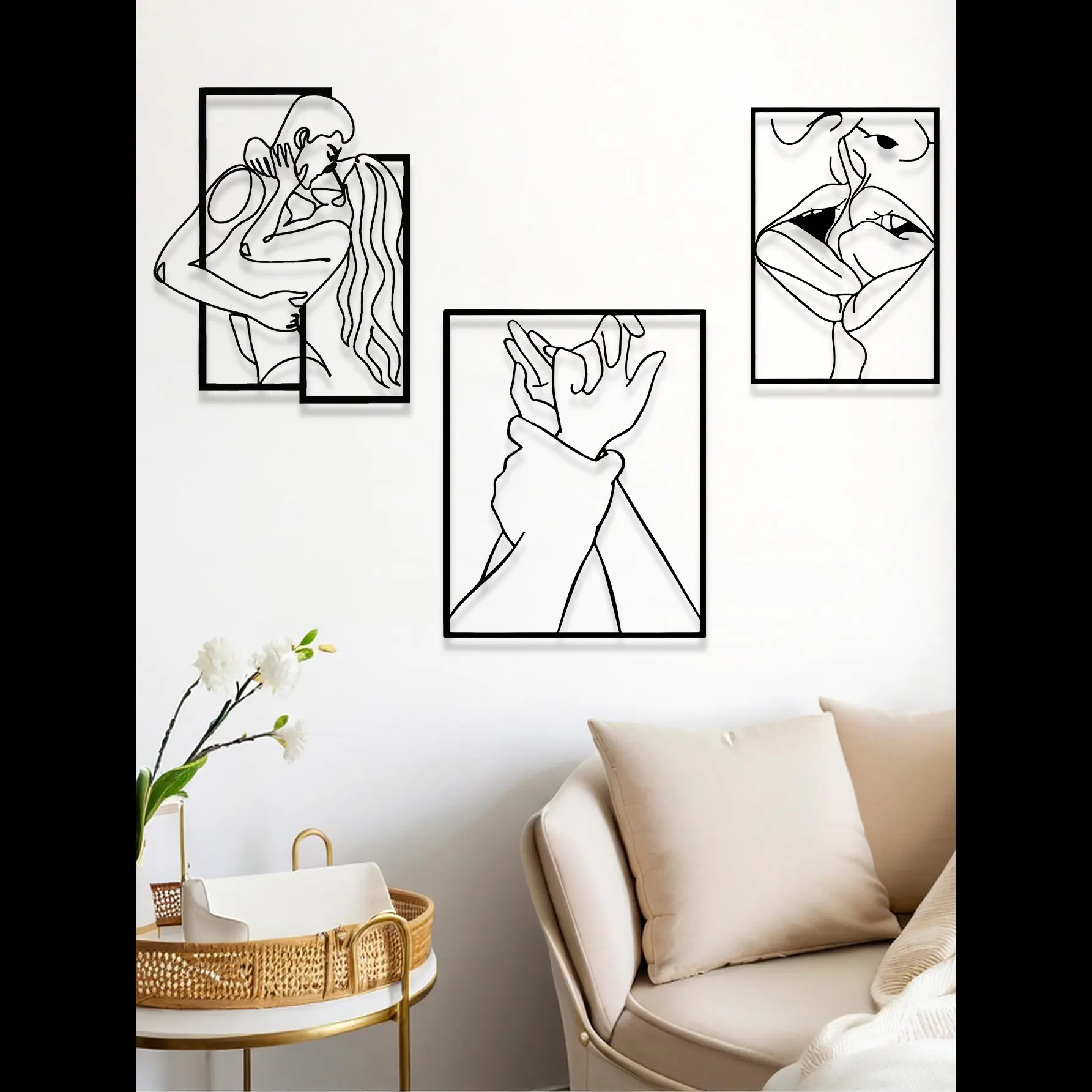 Romantic Hand Holding Metal Wall Art, Aesthetic Wall Decor, Artistic Elegant Minimalist Simple Design, Perfect Gift Option for Couples, Bedroom, Office or Modern Home Decoration