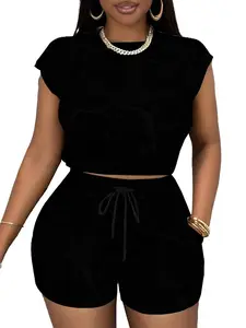 Two-Piece Women's Solid Color Short-Sleeve Top and Shorts Set Casual Fashion Round Neck T-Shirt and Shorts for Daily Outdoor Summer Wear