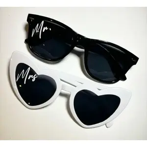 2pcs Bride/Groom Mr/Mrs White & Black Glasses Photo Props Wedding Decor Bridal Shower Party Supplies Groom Bride To Be Gift