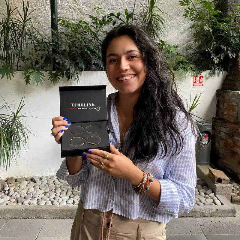 An eternal couples bracelet with a resilient and elegant clasp, symbolic of your lasting connection. The definitive romantic gift for anniversaries, birthdays, and dates. An eternal couples bracelet with a resilient and elegant clasp, symbolic of your lasting connection. The definitive romantic gift for anniversaries, birthdays, and dates.