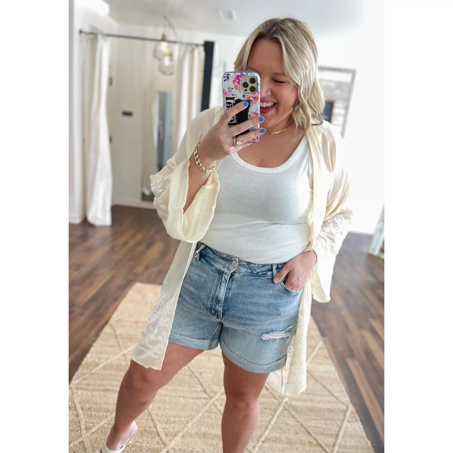 Vervet High Rise Single Cuff Regular Shorts (S-3XL)