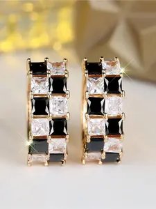 Elegant Zircon Chessboard Geometric Round Earrings, Fashionable Ladies' Party Jewelry, Versatile and Stylish Ear Cuffs, Elegant Minimalist Earrings, Statement Earrings