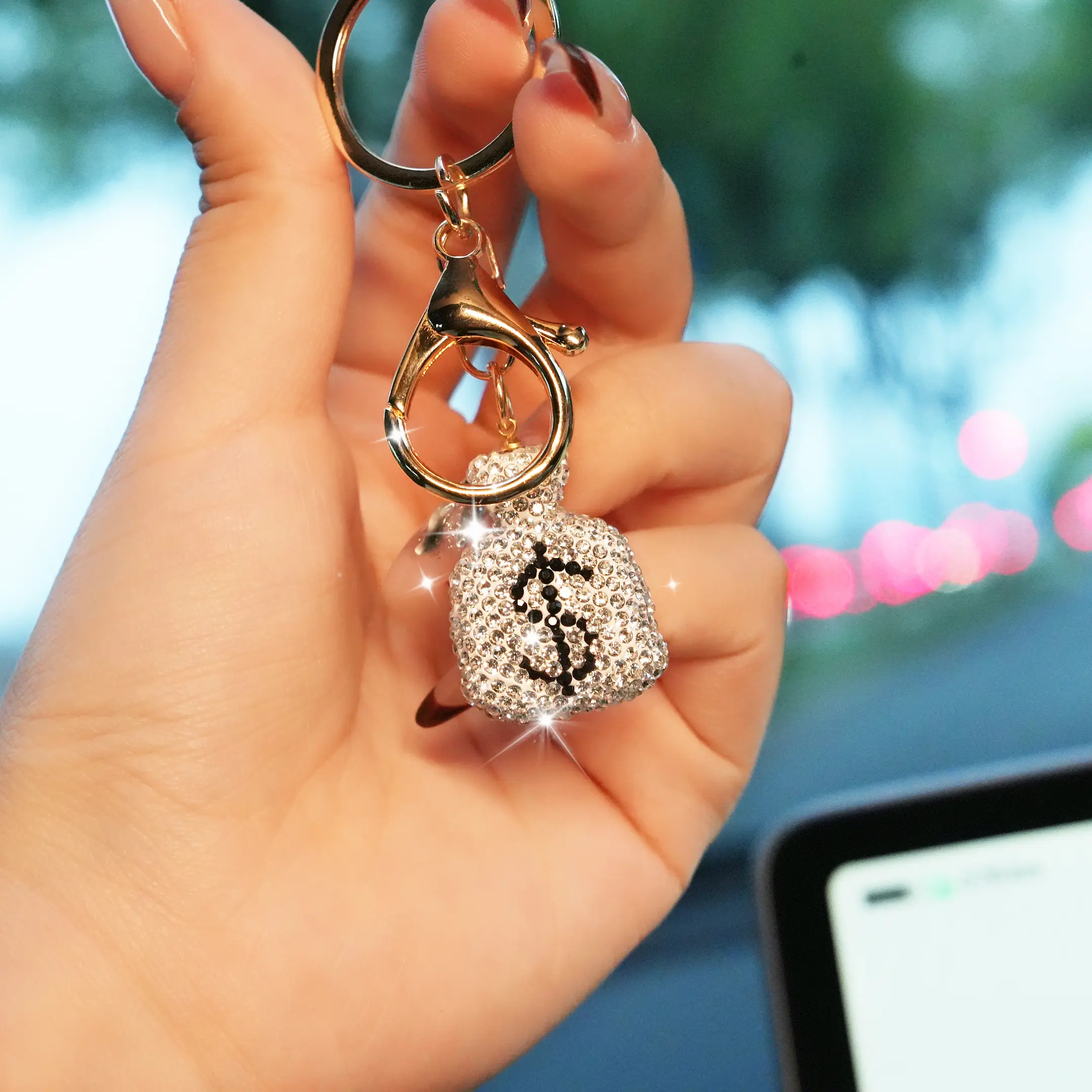 Women's Vibrant Sleek Classic Glitter Money Bag Charm Keychain - Zinc Alloy Durable Car Interior Decoration Jewellery, Gold-Plated Clasp & Ring, Hand-Set Glamorous Crystals, 3 Color Options (Great for Birthday Gifts)