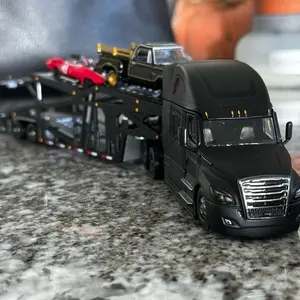 Elite 64 freightliner Cascadia