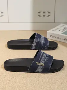 Men's Vintage Denim Slip-On Sandals, Breathable Hole Design, Anti-Slip Sole, Random Patchwork, Breathable Non Slip, Comfortable Casual Shoes for Spring Summer, Casual Fashion Slippers
