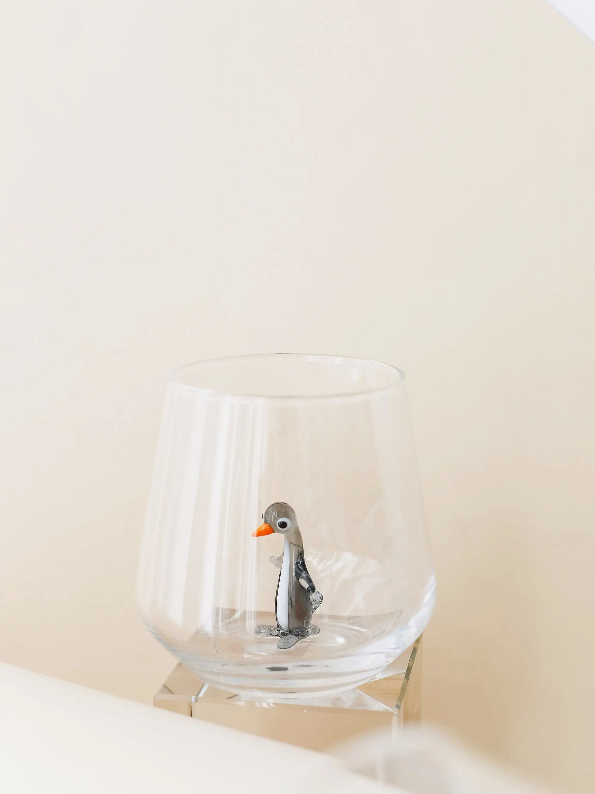Penguin Drinking Glass, Stemless Wine Glass, Fun Wine Glass, Cute Funny Penguin Gifts for Women and Men Who Love Penguins, Penguin Décor