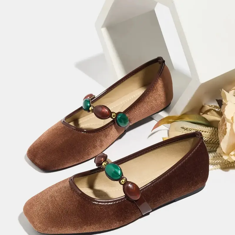 Women's Plus Size Retro Square Toe Flat Shoes Slip-On Comfortable Soft Sole Mary Jane Flats Comfy Casual Flats with Gem Decoration Casual Commuter Shoes All Seasons Footwear