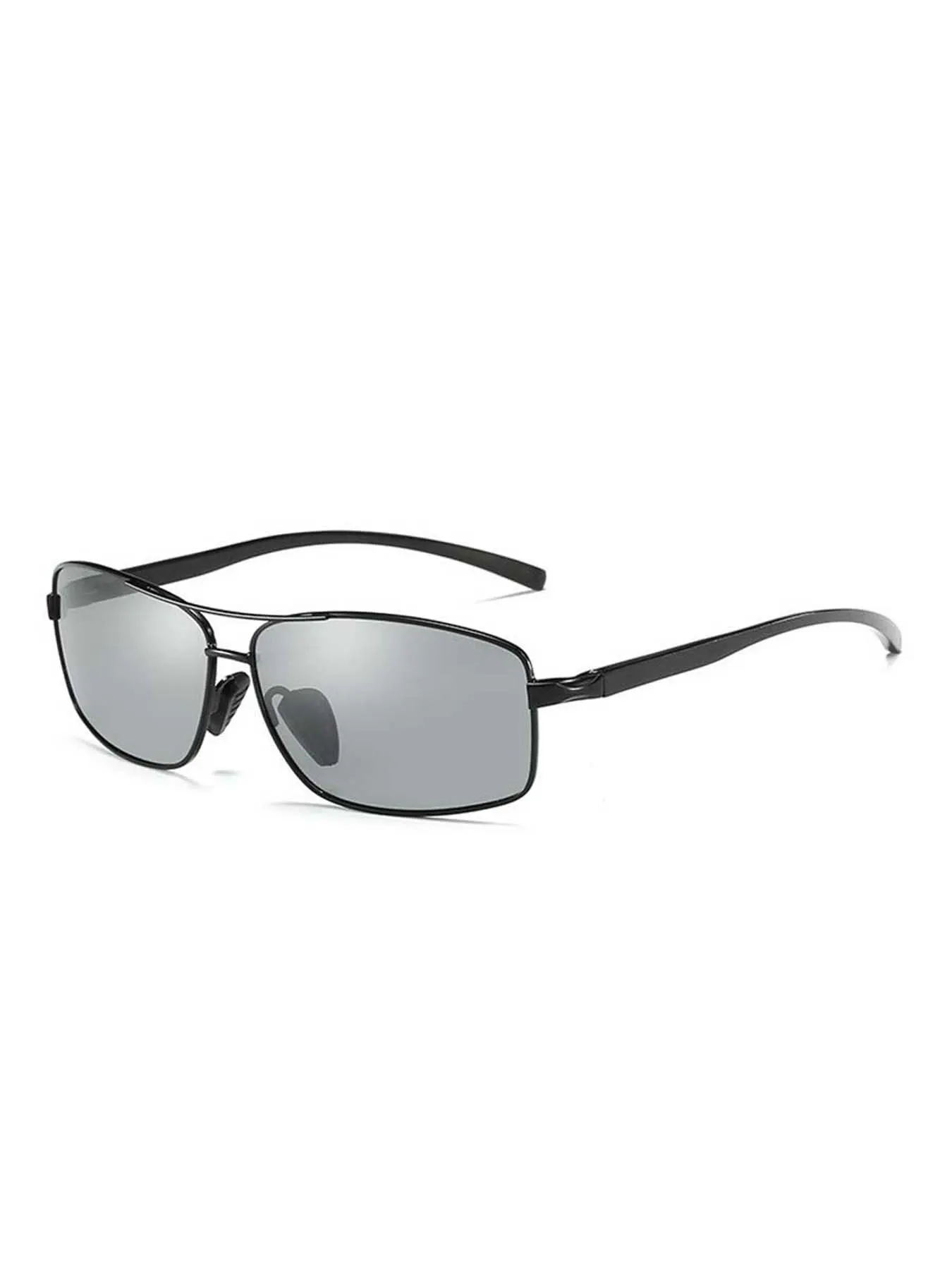 The latest fashionable retro decorative glasses, with a neutral design, offer multiple color options, and use a lightweight and durable aluminum frame to improve wearing comfort. They are suitable for activities such as driving, fishing, and traveling.