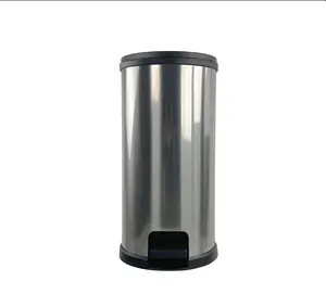 Kitchen Trash Can, 7.9 Gallon Plastic Step Garbage Bin with Lid, Silver