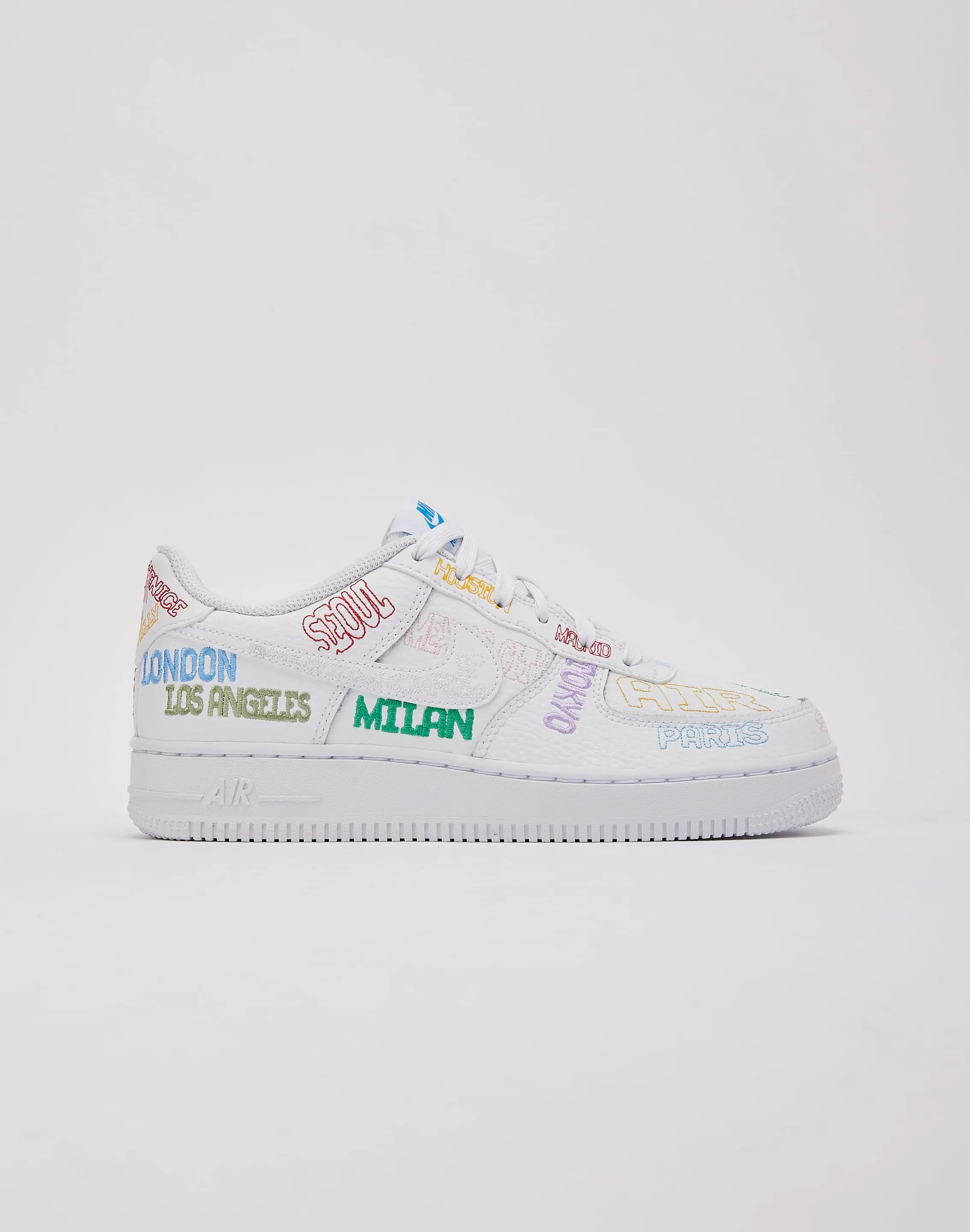 Kids Nike Air Force 1 Low 'World Tour' Grade-School