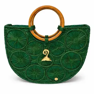 IRACA PALM HALF-MOON BAG GREEN