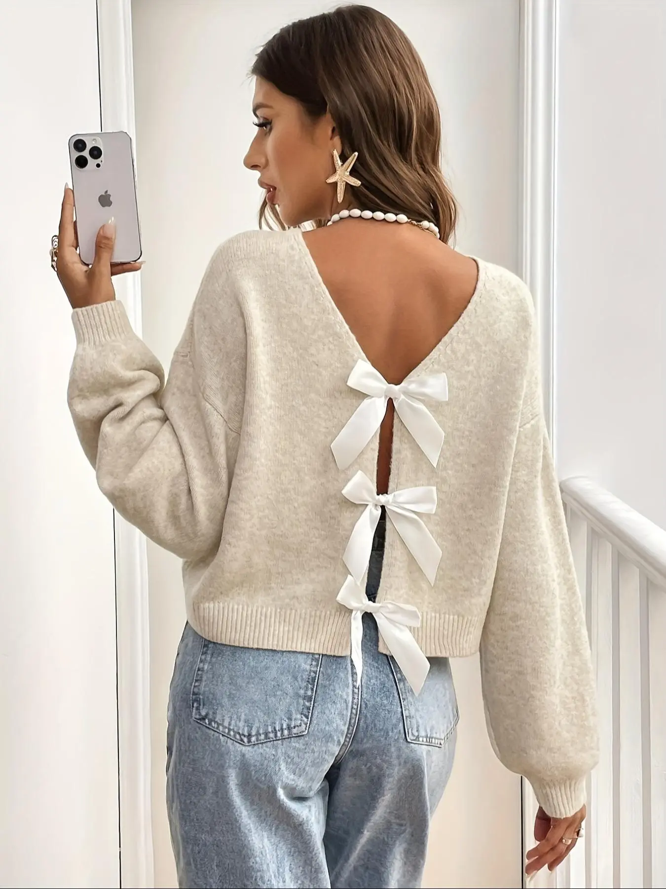 Elegant Women's Knitted Sweater with Back Bow Decor, Long Sleeve Loose-Fitting Casual Top for All Seasons, Daily Wear Essential, Knitwear, Knitting, Womenswear