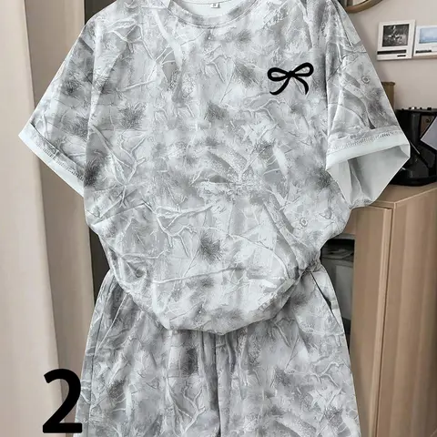2 Piece Women's Round Neck T-Shirt & Shorts Summer Matching Set Two Pieces Outfits Camouflage Loose Baggy Casual Fashion Camo Print Set Womenswear Outfit with Bow Accent for Street Style, Streetwear, Clothes