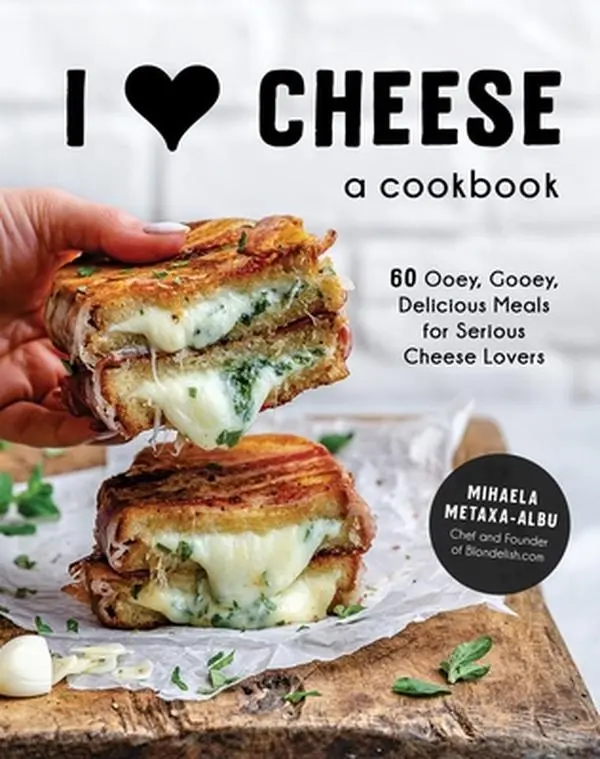 USED Book - I Heart Cheese: A Cookbook: 60 Ooey, Gooey, Delicious Meals for Serious Cheese Lovers by Metaxa-Albu, Mihaela (Hardcover) - english