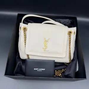 Pre-owned Yves Saint Laurent leather Shoulder Bags SAINT LAURENT white Nolita mini matelassé shoulder bag xiaotang20260308090