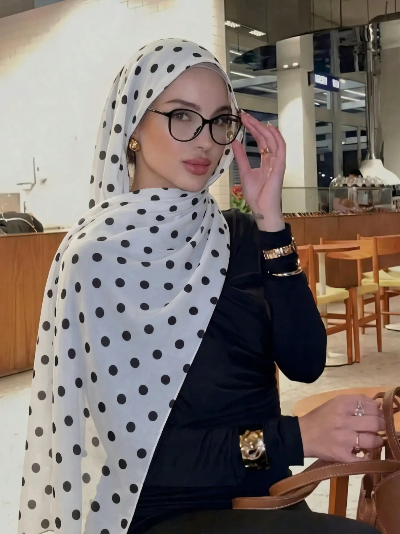 Fashionable Women's Polka Dot Scarf, Head Scarf, Bali Silk Digital Print, Elegant Multi-Use Shawl, Windproof Fashion Accessory, All Season Gift