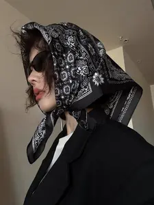 1pc Ladies' Vintage British Palace Style Silk Scarf, Fall/Spring Accessory, Geometric Pattern Print, Paisley Print Scarf, Faux Silk Small Square Scarf, Shirt Scarf Bandana,Hair Band,Head Band, Reusable Bandana Scarf, Ideal For Dressing Up Your Look