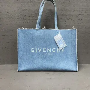 Pre-owned Givenchy Canvas Shoulder Bags 7.8'' R2729 Shoulder Bag C14308318804 0325 T2 Betsy