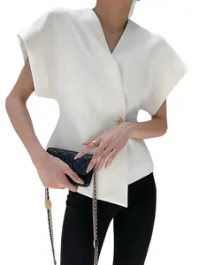 Women's 2026 New Solid Color Top Vneck Batwing Casual Chic Fitted Asymmetrical Design Shirt, Casual Summer Shirt, Fitted Plain Basic Blouse for All Seasons, Stylish and Comfortable