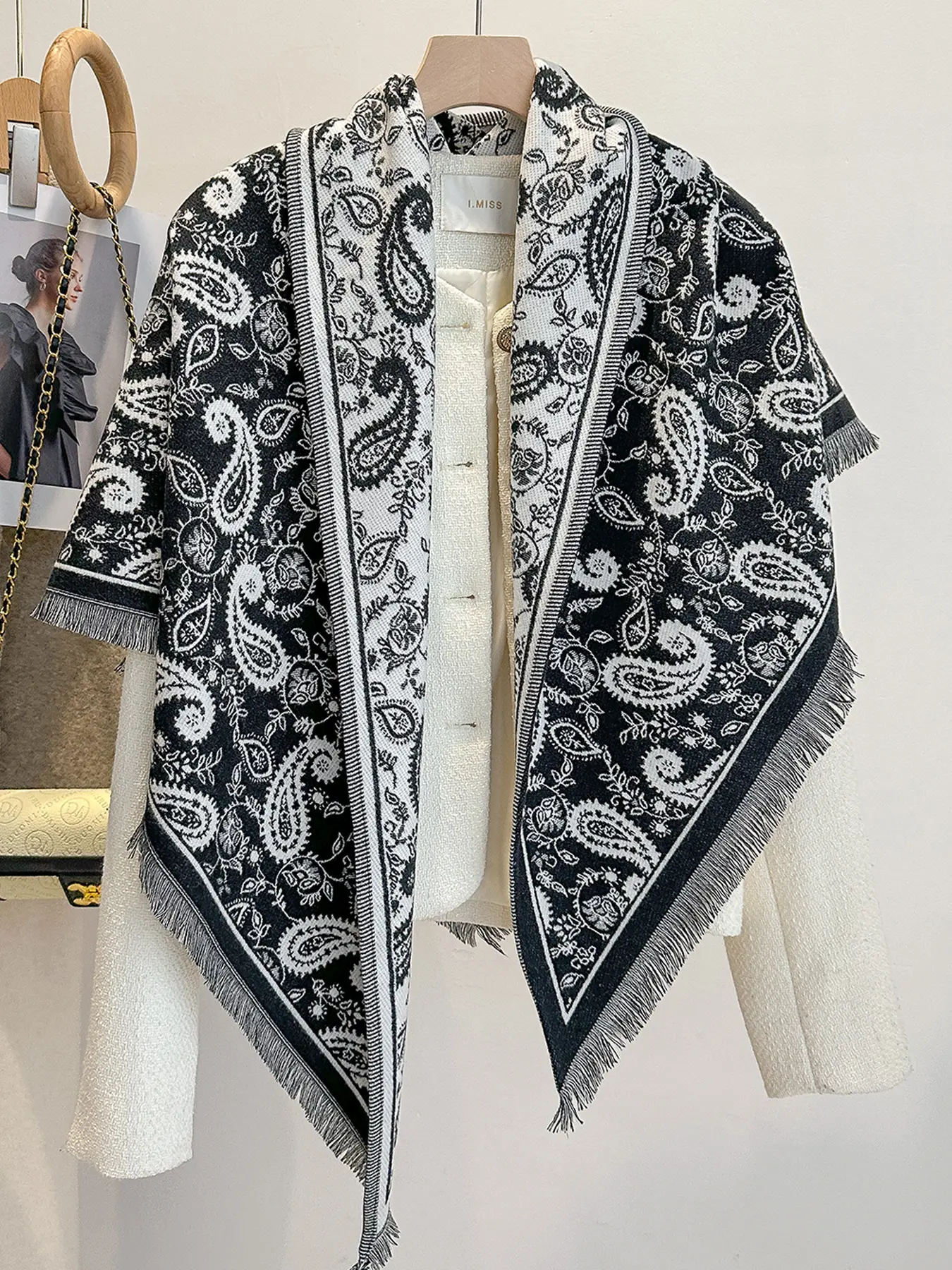 Women's Boho Paisley Walnut Pattern Fringe Triangle Shawl, Fashion Accessory, Outdoor Activities, Multi-Purpose, All Seasons, Paisley Print Shawl, Boho Style Scarf