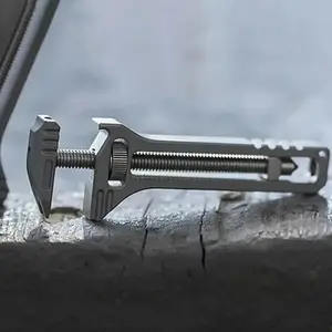 Mini Adjustable Wrench Bottle Opener Keychain, Multi-Functional Tool with Ruler and Window Breaker, Portable Emergency Kit
