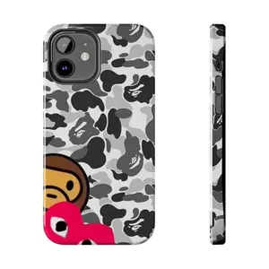 Capa resistente Bape camuflada para iPhone 17/16/15/14/13/12/11 Pro Max - design moderno com coração Milo, o presente perfeito para ele/ela.