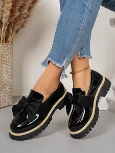 Ladies' loafers with bow decoration, Slip on, comfortable and simple design, suitable for daily wear, fashionable and casual women's shoes