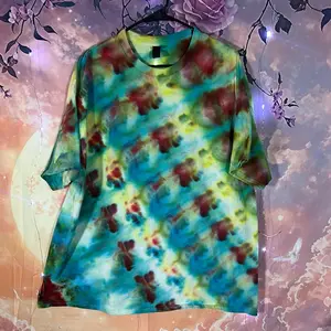 (114) Size XXL Tie Dye Shirt