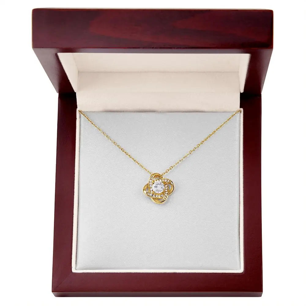 18K Yellow Gold Finish / Luxury Box