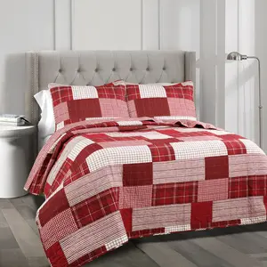 Lush Decor Greenville 3 Piece Quilt Set, Stylish Design for a Cozy Sleep Space