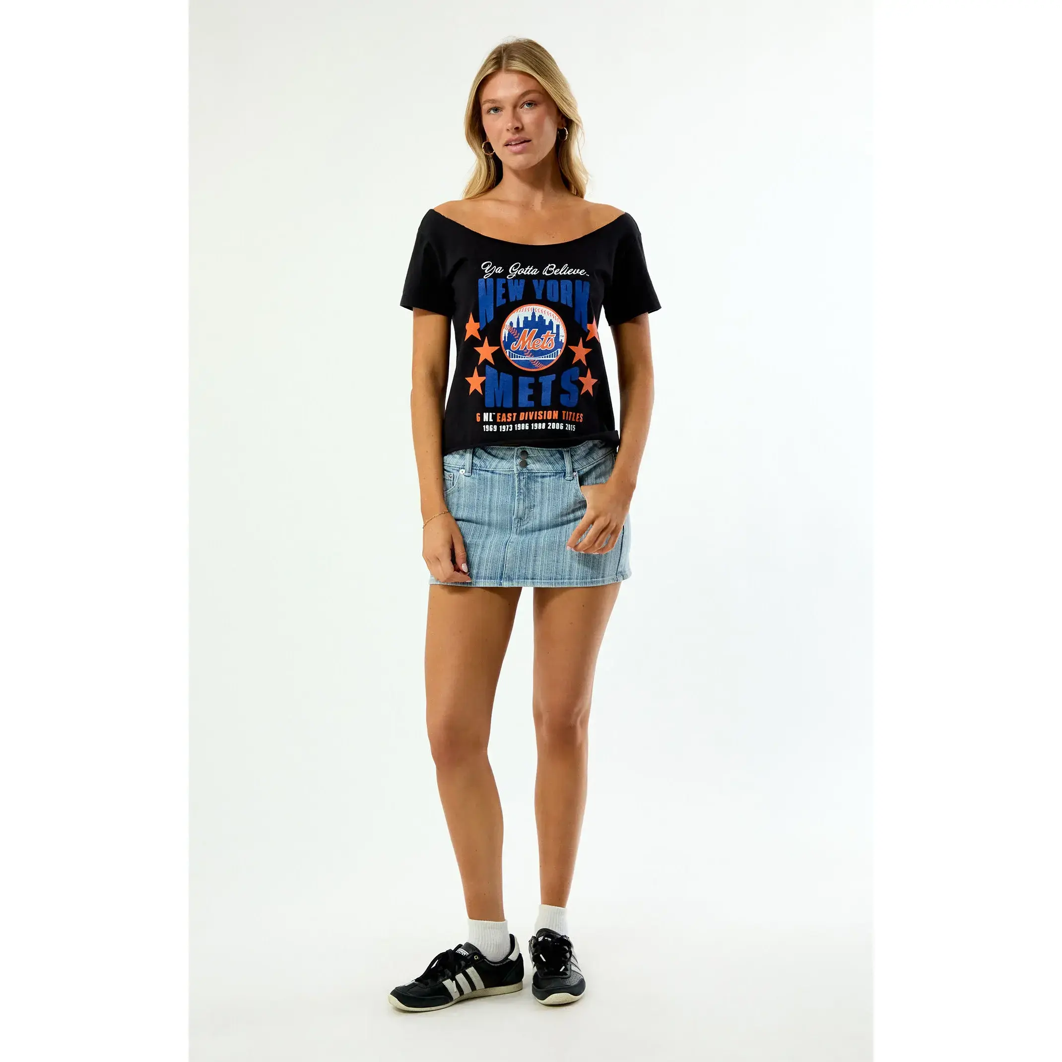 WILD COLLECTIVE Women's x MLB NY Mets Off-The-Shoulder T-Shirt WILD COLLECTIVE Women's x MLB NY Mets Off-The-Shoulder T-Shirt