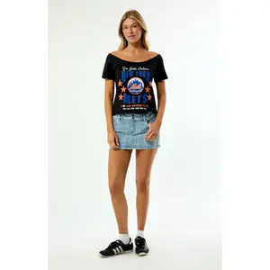 WILD COLLECTIVE Women's x MLB NY Mets Off-The-Shoulder T-Shirt