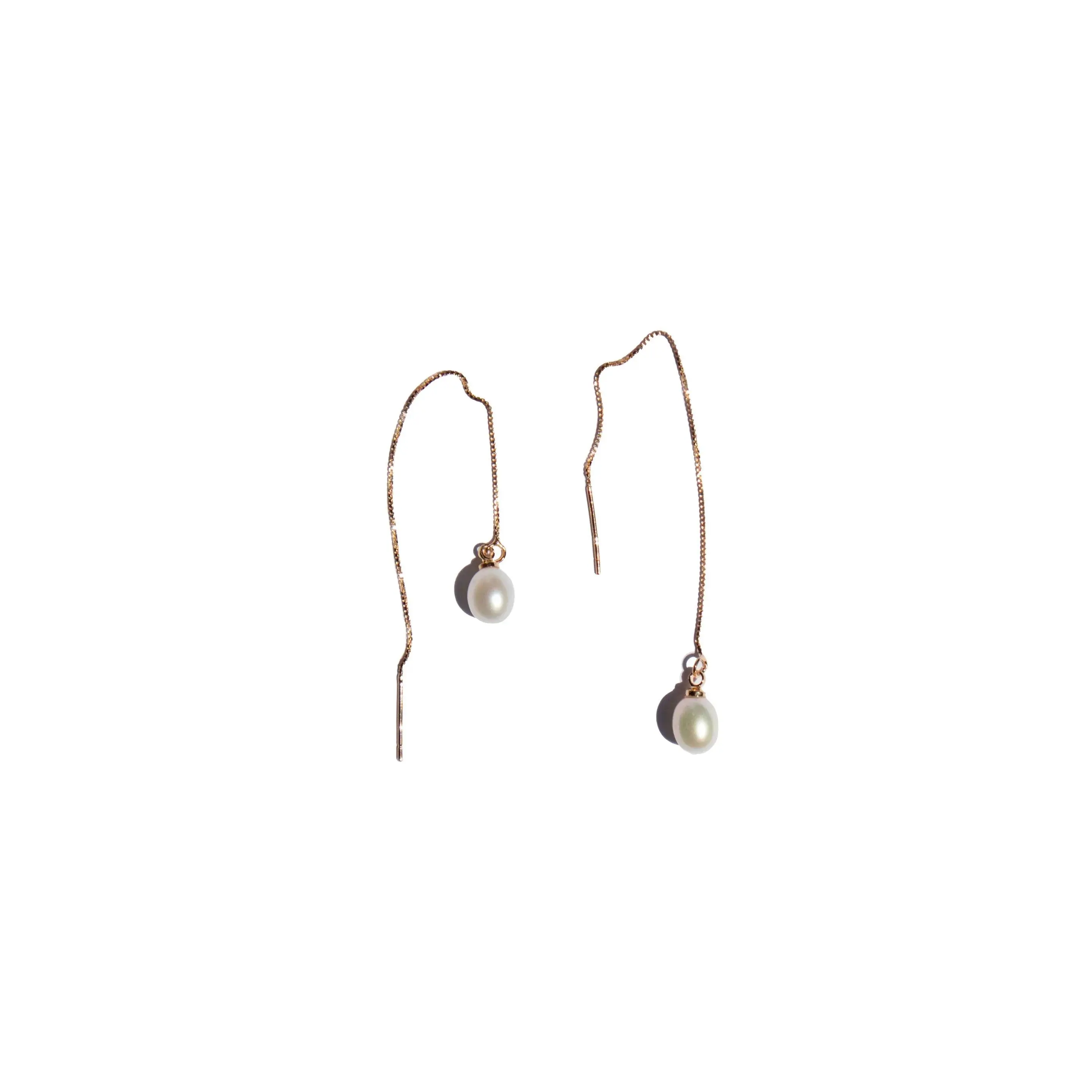 Lilith — Pearl Thread Earrings