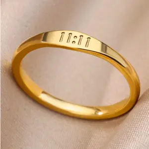 Elegant Roman Numeral Ring – A Timeless Fusion of Classic and Contemporary Styles, Ideal for Everyday Use and Special Occasions
