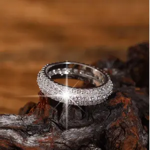 Deluxe Unisex Copper Plated & Zirconia & Crystal Decor Cubic Zirconia Ring