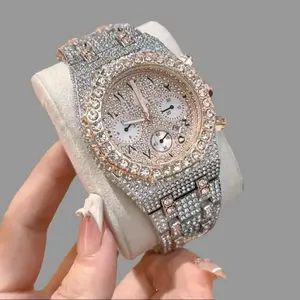 Luxury watch 18K gold.40mm square elegant dial with natural gemstones, suitable for both men and women to wear