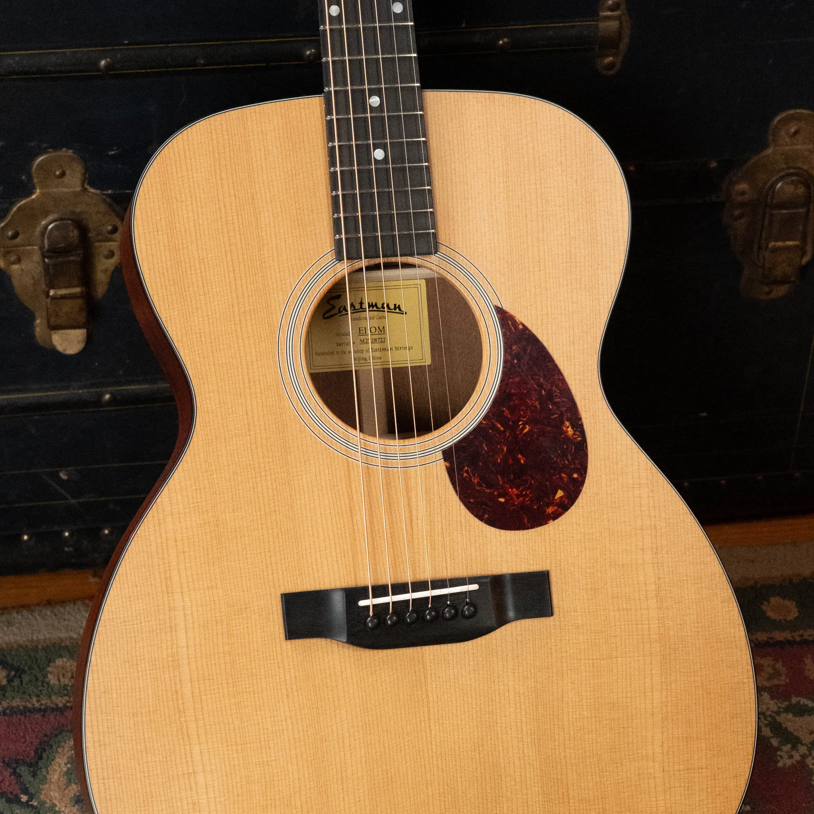 Eastman E1OM All Solid Sitka/Sapele Orchestra Model Acoustic Guitar #8722