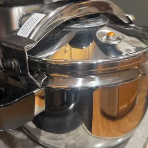 7.4 Quart Pressure Cooker Stainless Steel Pressure Canner, Large Capacity, Commercial Pressure Cooker Clamp On Type, Single Valves for Family or Commercial Use (7.4 Qt) ceramic pot