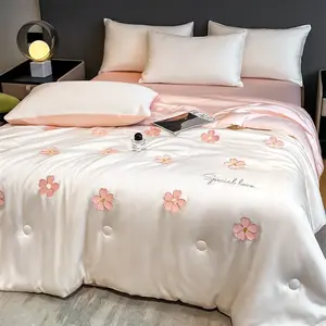 Summer Quilt Washable Easy Clean No Shedding No Clumping Simple Design Suitable for Air Conditioning Rooms Cool Summer Sleep Experience