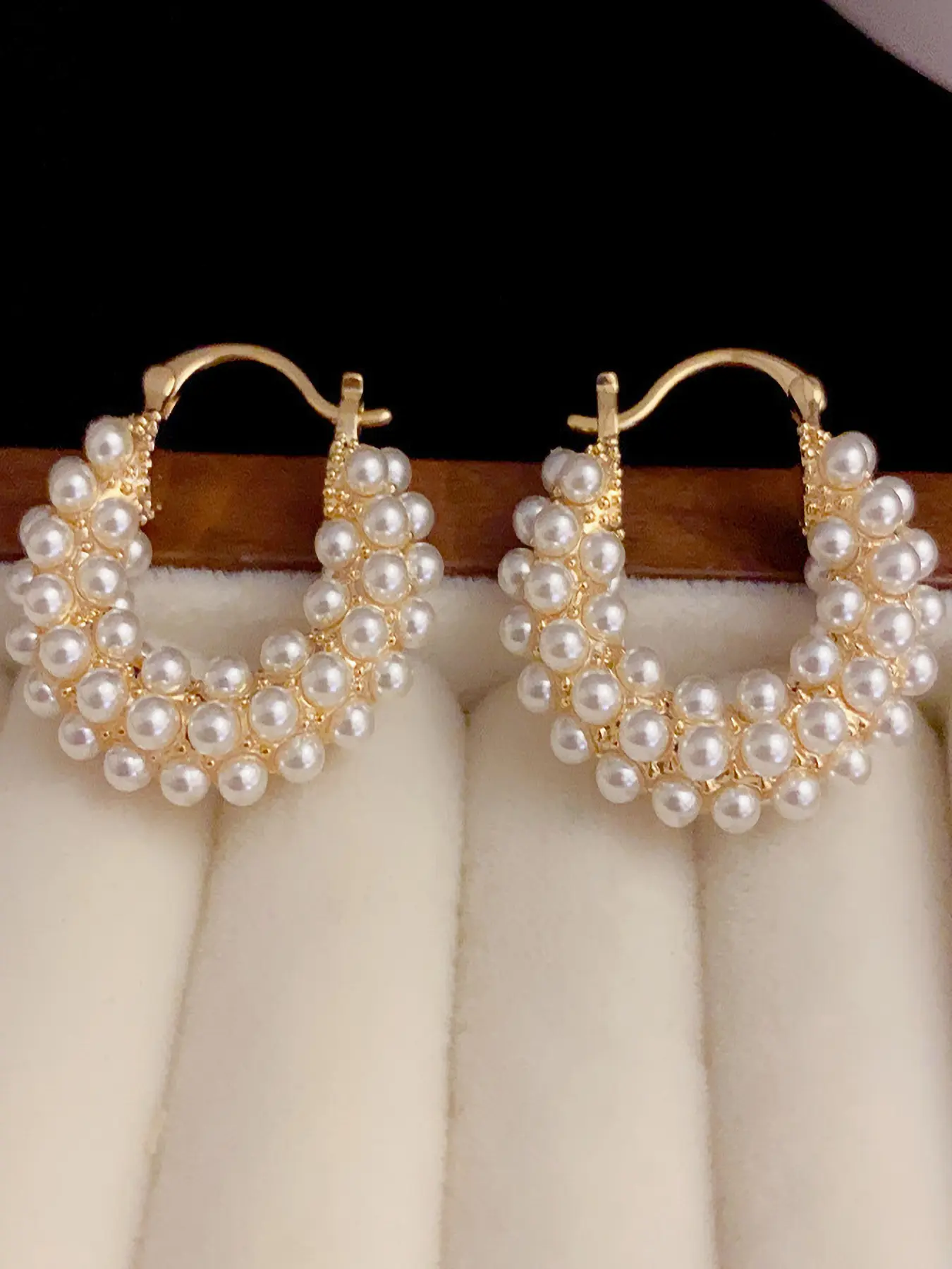 Elegant Faux Pearl Round Hoop Earrings, Pearls Beaded, Daily Wear & Gift Suitable, Women's Fashion Accessories, Geometric Design, Copper Material, String of Pearls, Earrings Jewelry