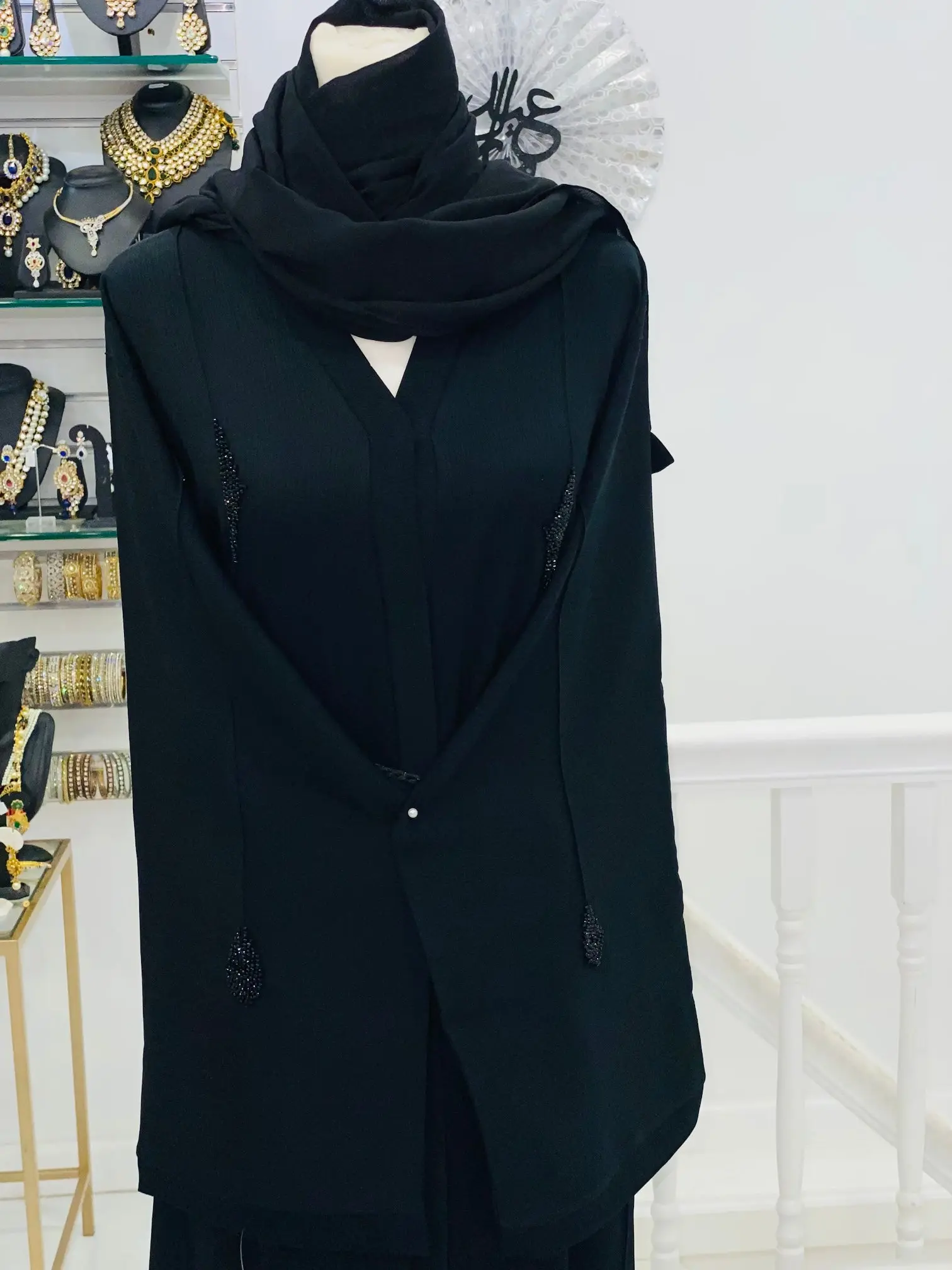 Ahila Black Abaya