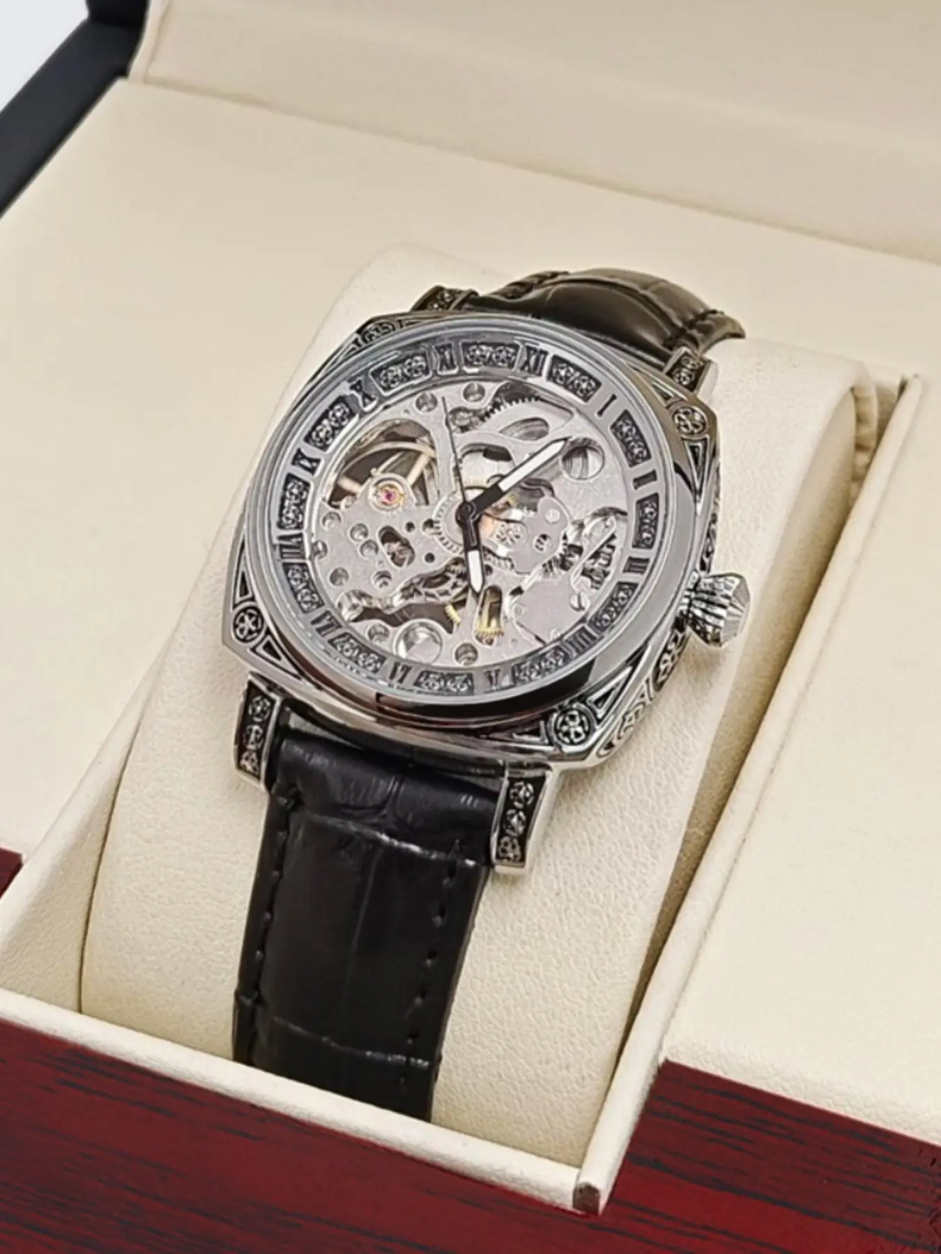 Luxury Hollow Out Automatic Mechanical Women's Watch, Vintage Roman Numerals, Waterproof Night Light, Elegant Fashion Analog Round Face