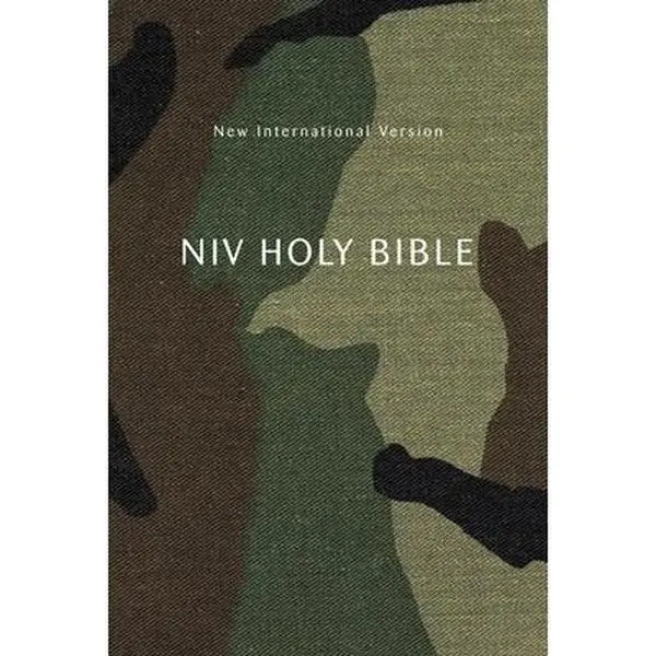 USED Book - Niv, Holy Bible, Compact, Paperback, Woodland Camo, Comfort Print by Zondervan (Paperback) - english