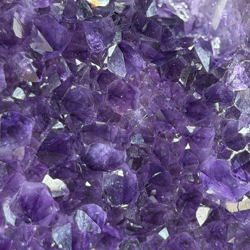 Natural 1kg+ Brazilian Amethyst Geode Cluster - Self-Standing Deep Purple Quartz Specimen (5") crystals for sale Natural 1kg+ Brazilian Amethyst Geode Cluster - Self-Standing Deep Purple Quartz Specimen (5") crystals for sale